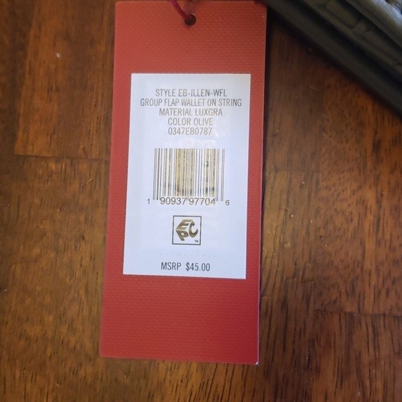 NWT Enzo Angiolini soft Green crossbody wallet purse With Gold Details - Picture 8 of 10